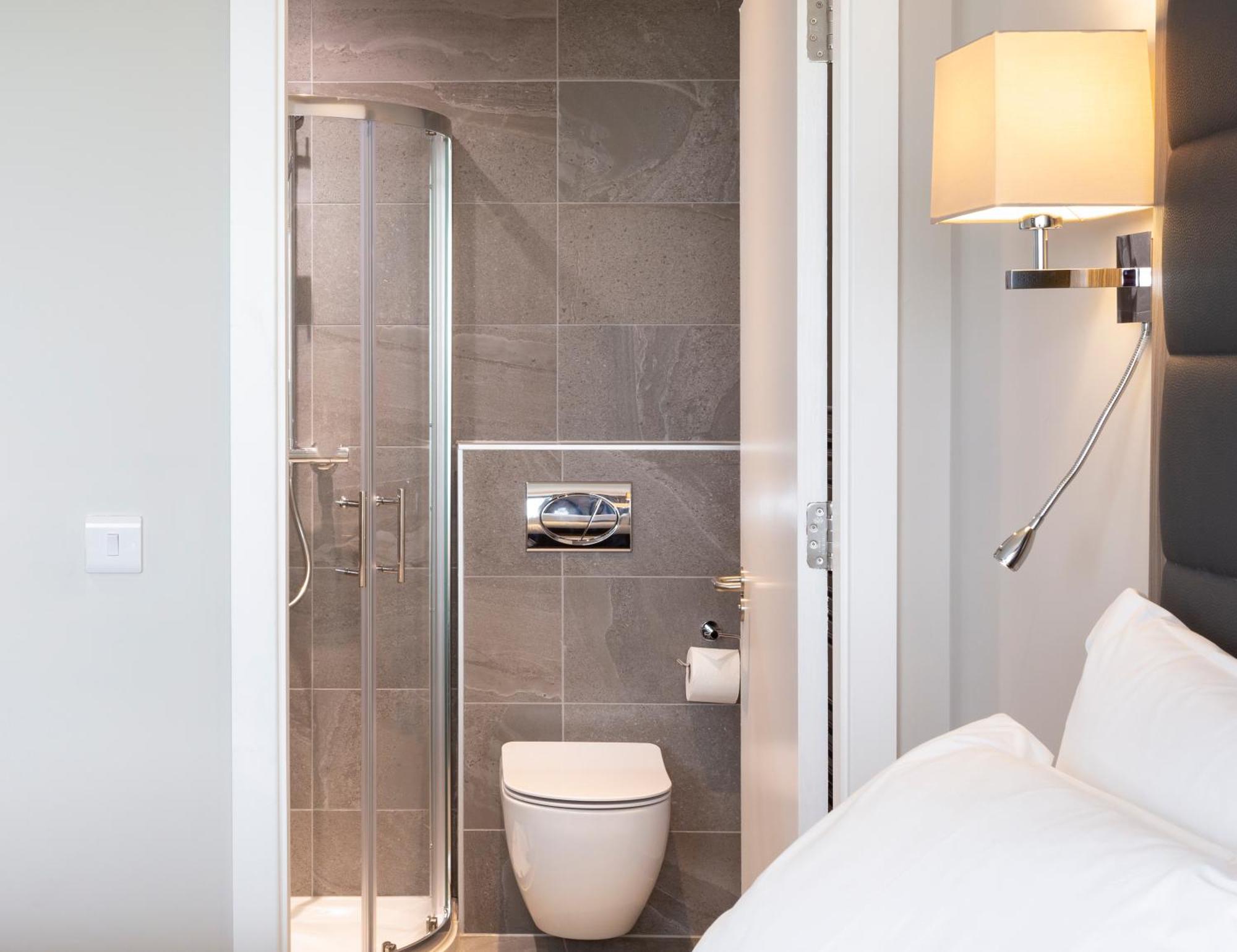 2 Bedroom Suite